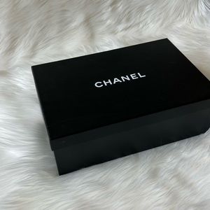 Chanel shoe box